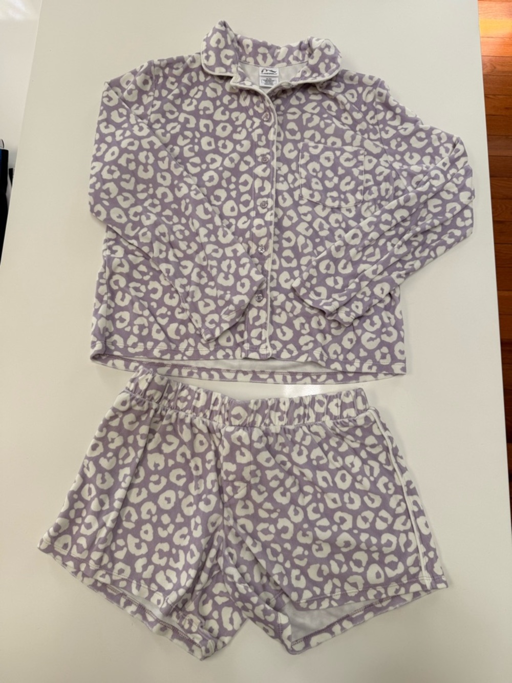 art class Lilac and White Leopard Print Kids Pajama Set - Picture 2 of 7